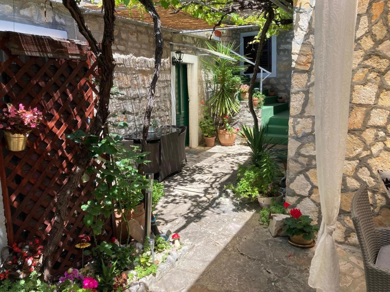 Apartments Lavandis Murter Dış mekan fotoğraf